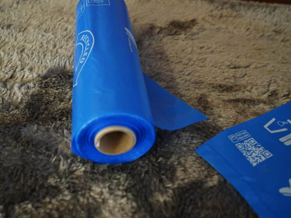 Robidog Recycling-Hundekotbeutel blau Rolle